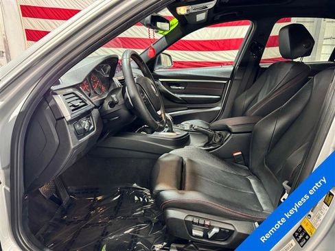 Used 2017 BMW 330i xDrive 330i xDrive image 9