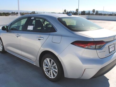 New 2026 Toyota Corolla XLE image 5