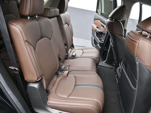 Used 2025 Honda Pilot Elite image 29