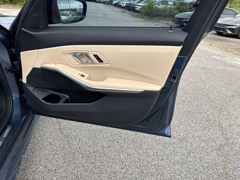 Used 2025 BMW 330i Sedan w/ M Sport Package RWD image 14