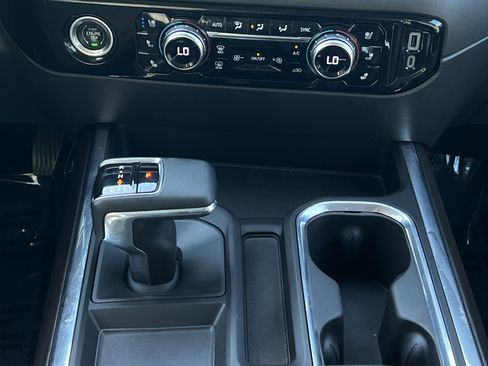 Used 2023 GMC Sierra 1500 SLT w/ SLT Premium Package image 20