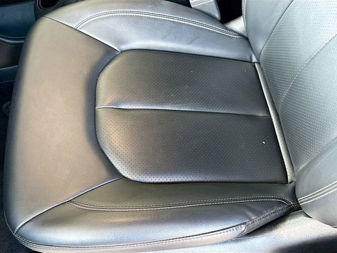 Used 2025 Chrysler Pacifica Select FWD image 21