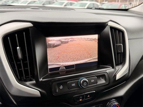 Used 2022 GMC Terrain SLE w/ Driver Convenience Package image 19