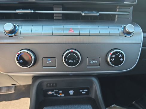 New 2026 Hyundai Kona SE image 22