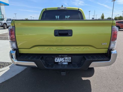 Used 2023 Toyota Tacoma TRD Off-Road AWD/4WD image 29