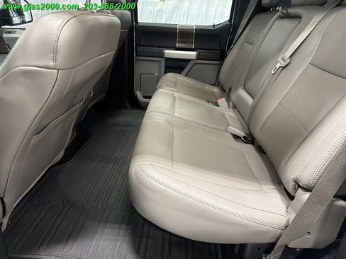 Used 2015 Ford F150 Lariat w/ Equipment Group 502A Luxury AWD/4WD image 9