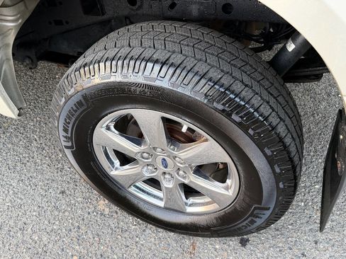 Used 2018 Ford F150 XLT w/ Equipment Group 302A Luxury image 24