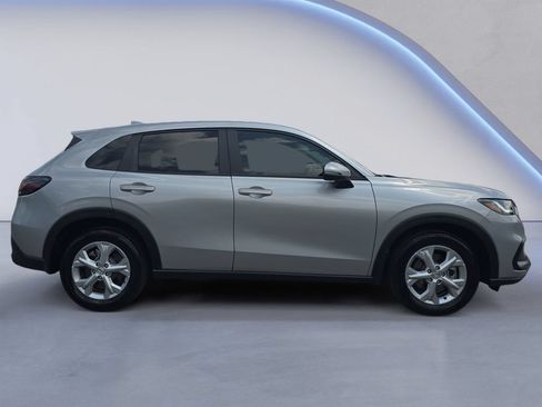 Used 2025 Honda HR-V LX image 8