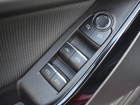 Certified 2025 Chevrolet Equinox RS AWD/4WD image 22