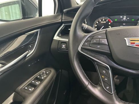 Used 2021 Cadillac XT5 Premium Luxury image 10