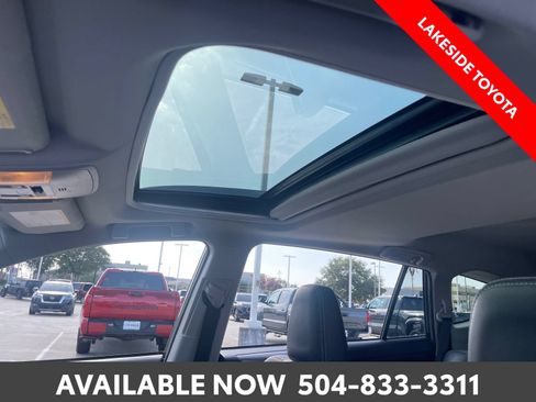 Certified 2018 Toyota RAV4 Limited FWD image 32