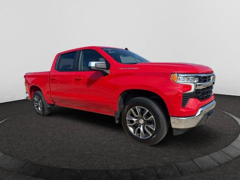 Used 2023 Chevrolet Silverado 1500 LT AWD/4WD image 4