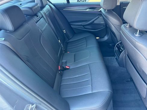 Used 2022 BMW 530e xDrive 530e xDrive w/ Premium Package image 15