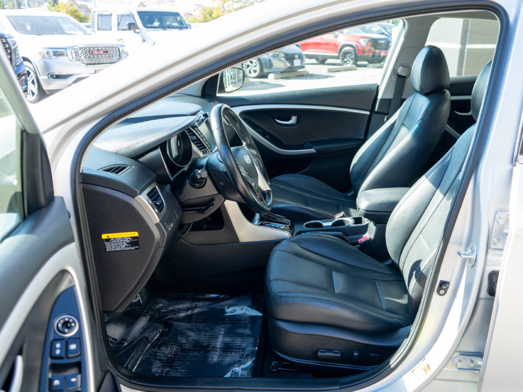 Used 2016 Hyundai Elantra GT w/ Option Group 03 FWD image 11