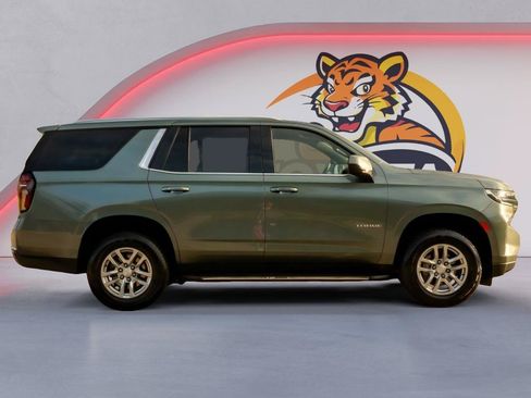 Used 2024 Chevrolet Tahoe LT RWD image 4