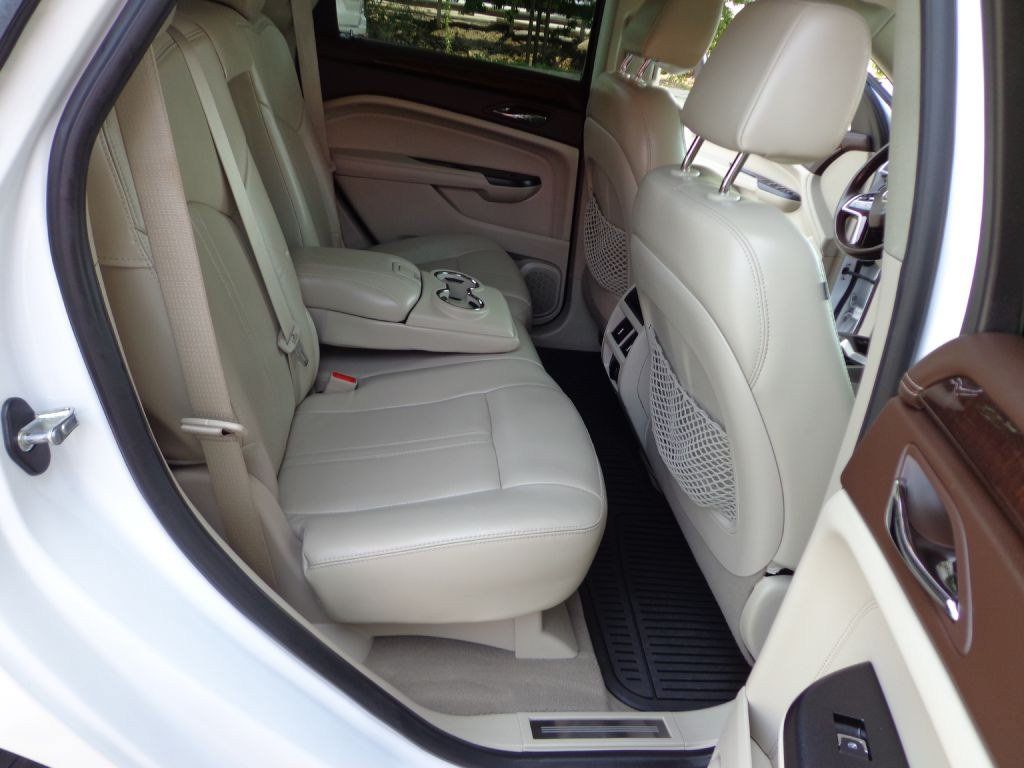Used 2016 Cadillac SRX Performance w/ Driver Awareness Package AWD/4WD image 15