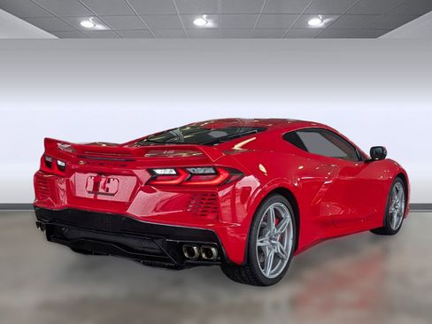 Used 2023 Chevrolet Corvette Stingray Premium Cpe w/ Z51 Performance Package image 8