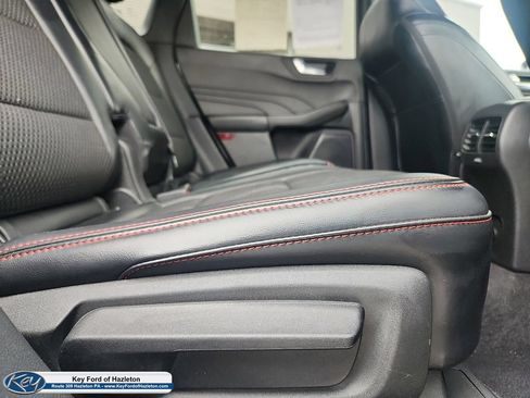 Used 2023 Ford Escape ST-Line AWD/4WD image 31