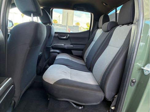 Used 2022 Toyota Tacoma TRD Sport w/ Technology Package RWD image 20