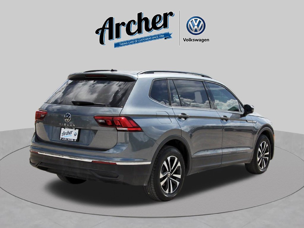 Used 2023 Volkswagen Tiguan S w/ Driver Assistance Package FWD image 5
