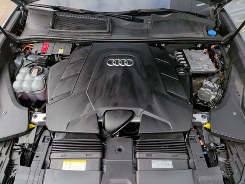 Used 2023 Audi Q8 Premium Plus w/ Premium Plus Package image 35