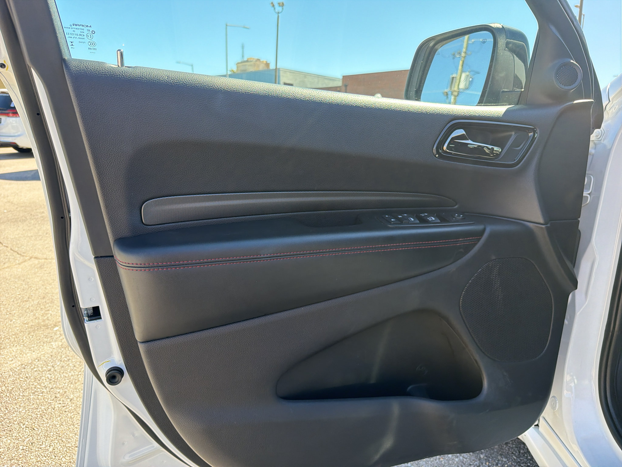 Used 2025 Dodge Durango GT RWD image 14
