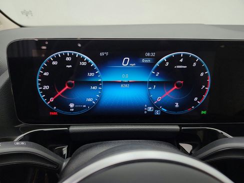 Used 2023 Mercedes-Benz GLA 250 image 9