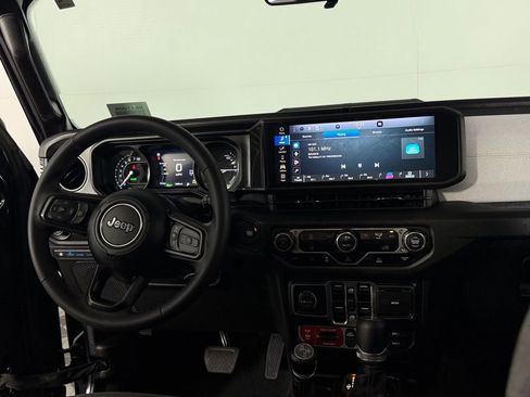 Used 2025 Jeep Wrangler Unlimited Sport S 4xe AWD/4WD image 20