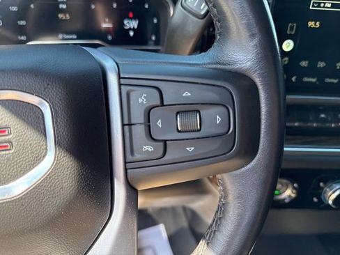 Used 2022 GMC Sierra 1500 Elevation image 31