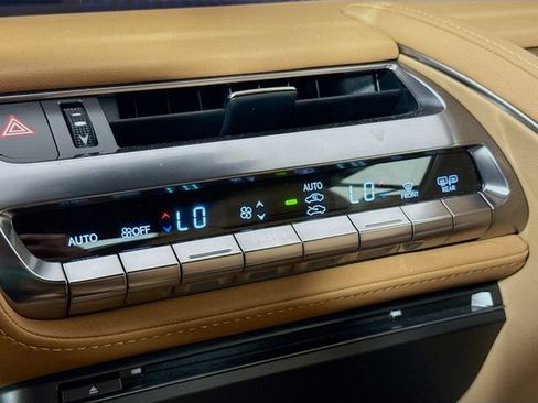Used 2021 Lexus LC 500 Convertible w/ Touring Package RWD image 17