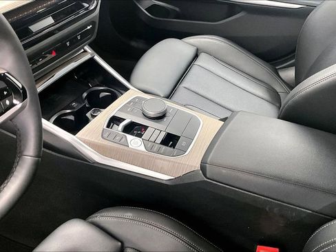 Used 2025 BMW 330i xDrive Sedan image 12