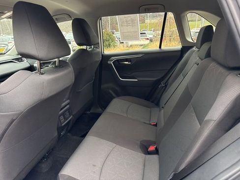 Used 2025 Toyota RAV4 XLE image 26