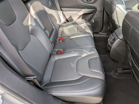 Certified 2022 Jeep Cherokee Limited image 23