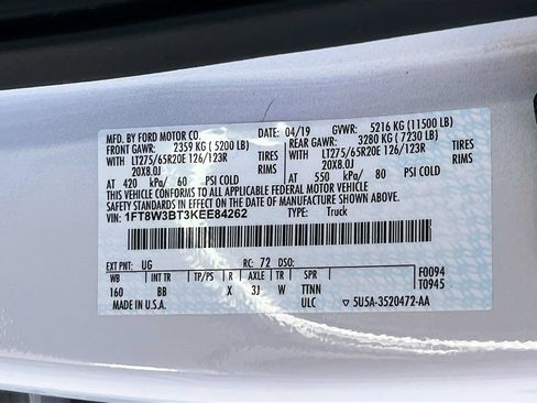 Used 2019 Ford F350 Platinum w/ Platinum Ultimate Package AWD/4WD image 35