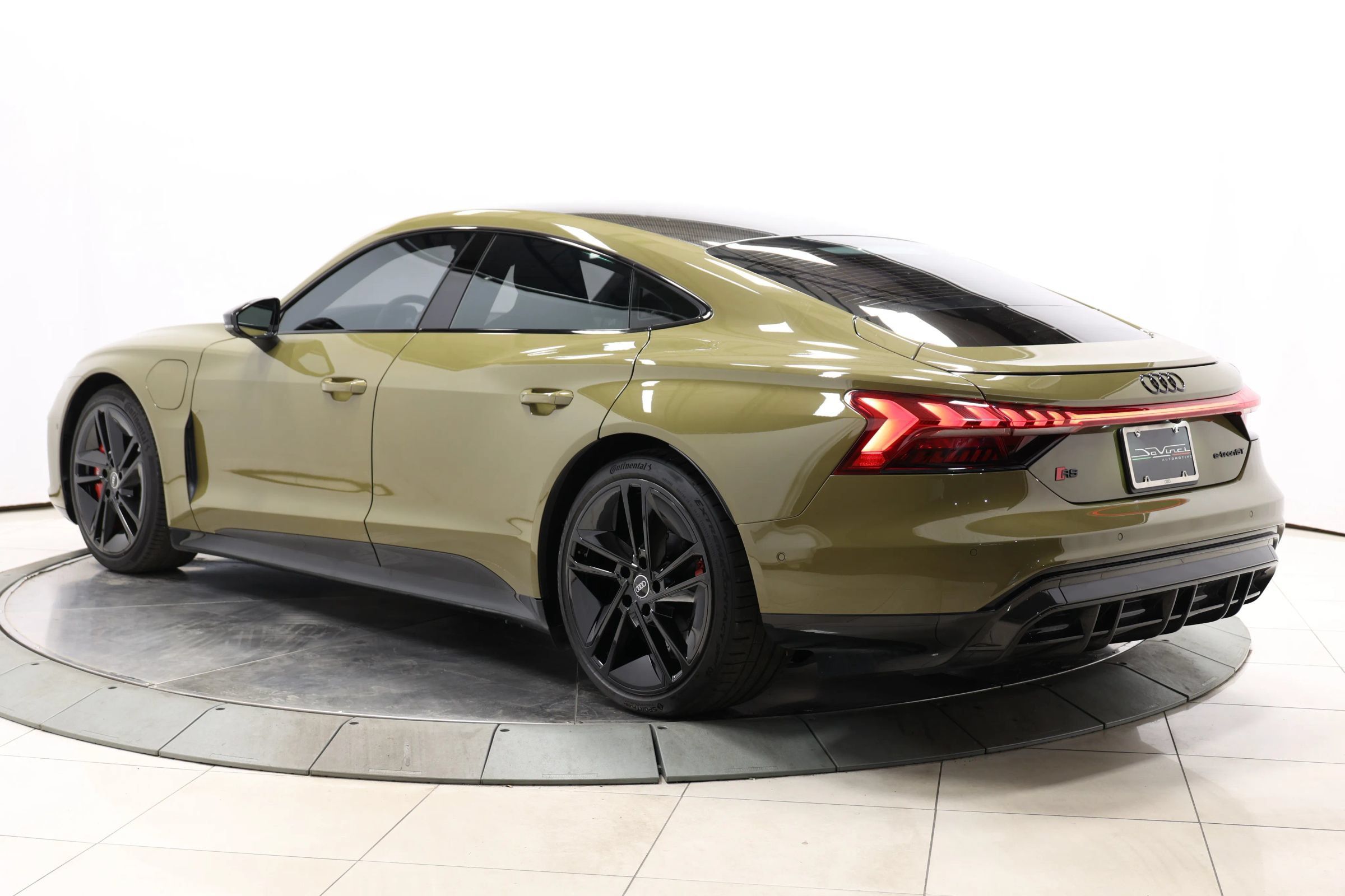 Used 2022 Audi RS e-tron GT w/ Year 1 Package AWD/4WD image 61