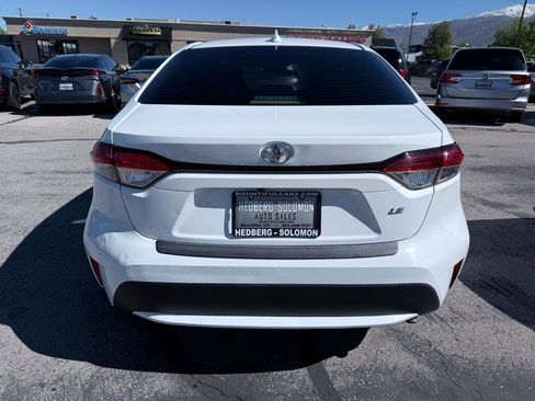 Used 2022 Toyota Corolla LE FWD image 4