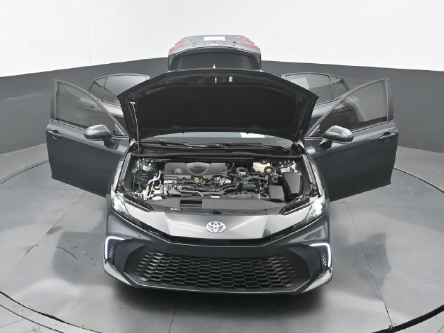 Used 2025 Toyota Camry SE w/ Convenience Package FWD image 33