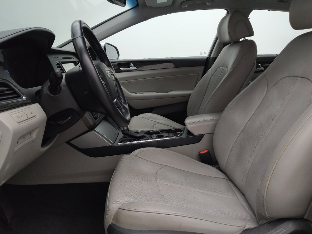 Used 2016 Hyundai Sonata Limited w/ Option Group 05 FWD image 17