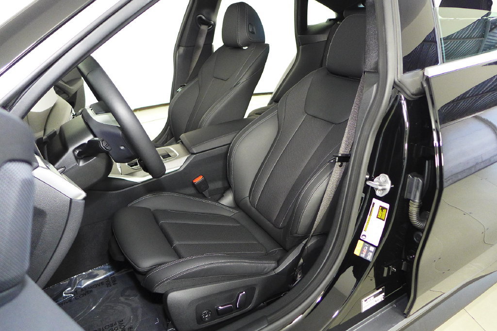 Certified 2025 BMW i4 eDrive40 RWD image 22