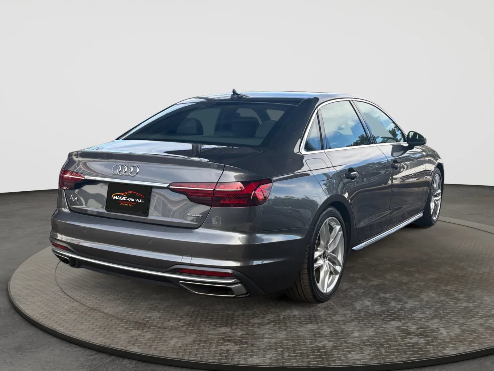 Used 2023 Audi A4 2.0T Premium w/ Convenience Package AWD/4WD image 10