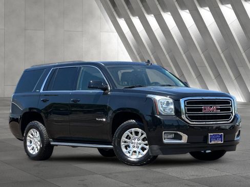 Used 2017 GMC Yukon SLT AWD/4WD image 1