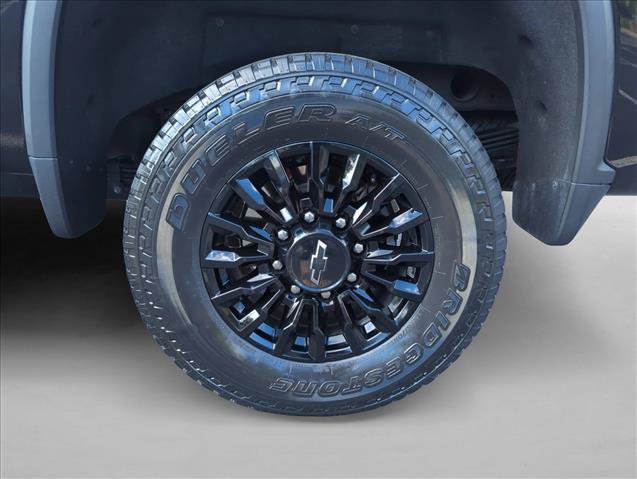 Used 2022 Chevrolet Silverado 2500 LTZ w/ LTZ Plus Package AWD/4WD image 11