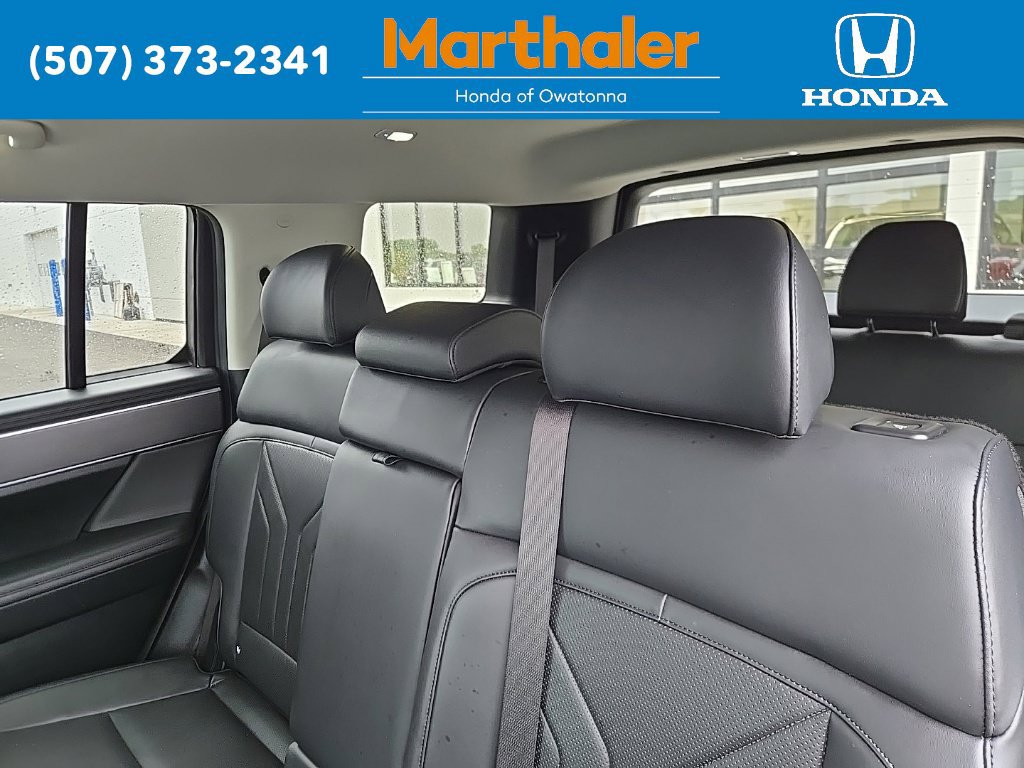 Used 2026 Hyundai Santa Fe SEL FWD image 13