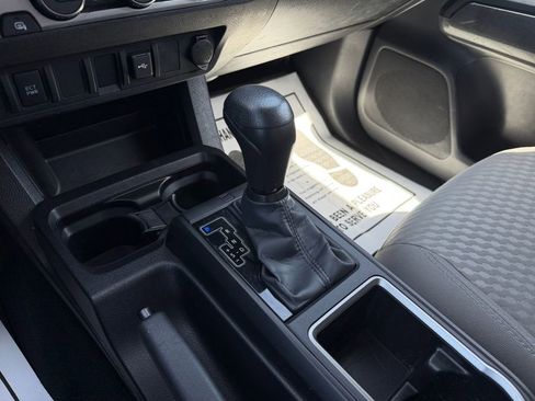 Used 2023 Toyota Tacoma SR AWD/4WD image 21