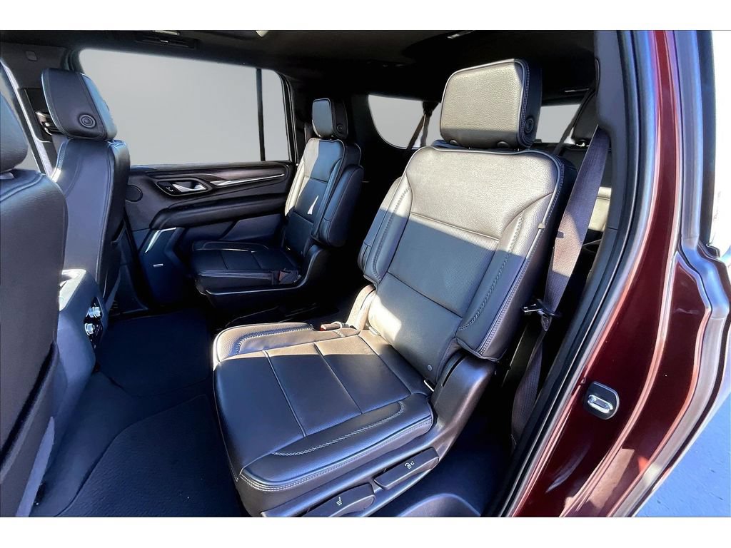 Used 2022 GMC Yukon XL Denali AWD/4WD image 18