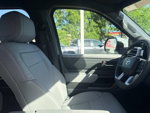 New 2026 Toyota Tundra Limited AWD/4WD image 12