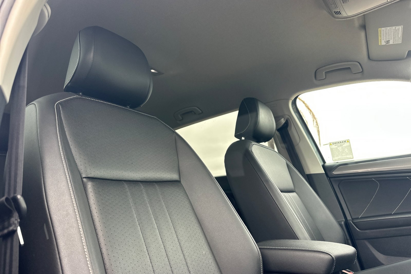 Used 2023 Volkswagen Tiguan SE FWD image 18