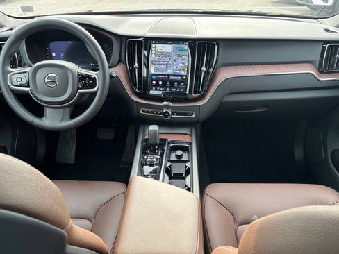 Certified 2024 Volvo XC60 B5 Plus w/ Protection Package Premier AWD/4WD image 6
