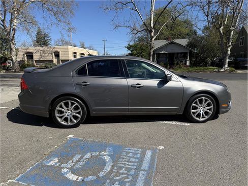 Used 2012 Ford Fusion SE image 6