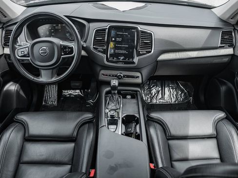 Used 2022 Volvo XC90 T6 Inscription w/ Climate Package image 18